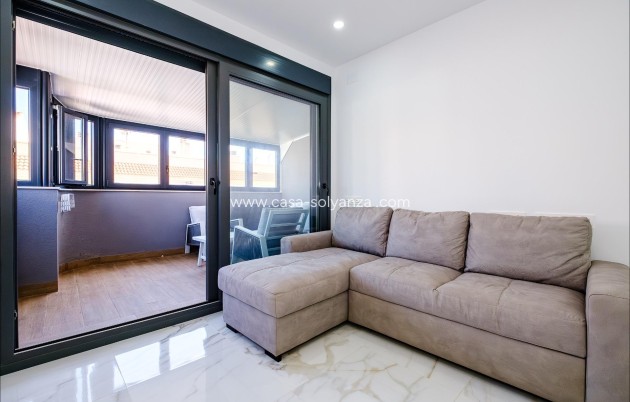 Resale - Apartment / flat - Torrevieja - Playa del Cura