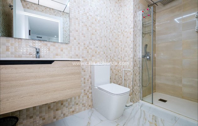 Resale - Apartment / flat - Torrevieja - Playa del Cura