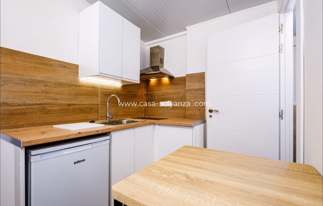 Resale - Apartment / flat - Torrevieja - Playa del Cura