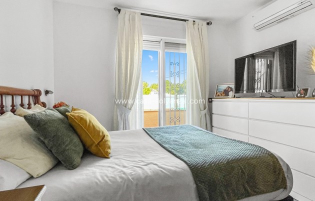 Reventa - Adosado - Torrevieja - Los Balcones