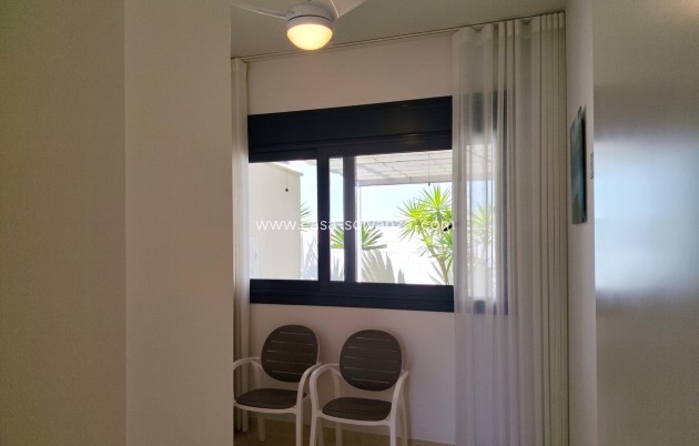 Reventa - Villa - San Miguel de Salinas - Inland