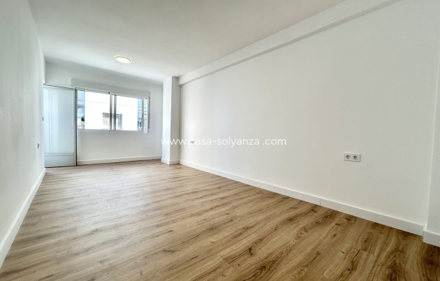 Resale - Apartment / flat - Torrevieja - Costa Blanca