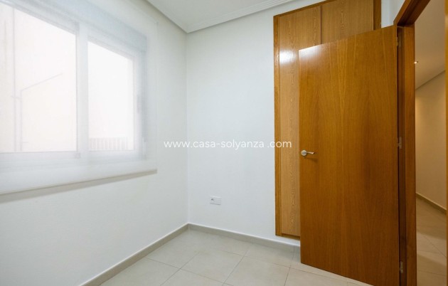 Reventa - Apartamento / piso - Torrevieja - Las calas