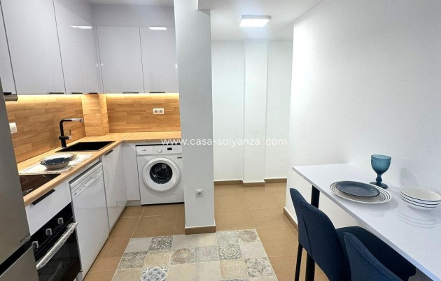 Reventa - Apartamento / piso - Torrevieja - Centro - Muelle Pesquero