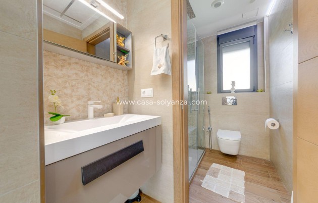 Reventa - Villa - Torrevieja - Los Balcones