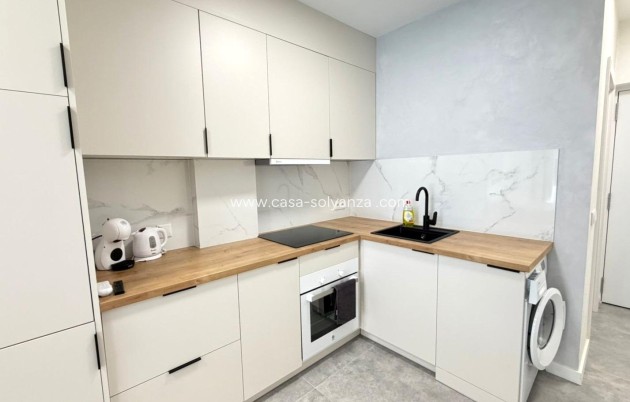 Resale - Apartment / flat - Torrevieja - Playa del Cura