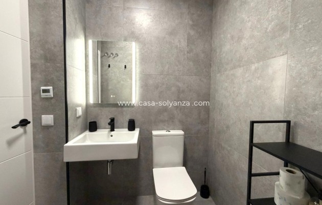 Resale - Apartment / flat - Torrevieja - Playa del Cura