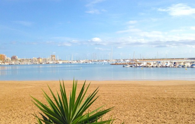 Reventa - Apartamento / piso - Torrevieja - El Acequión - Los Náufragos