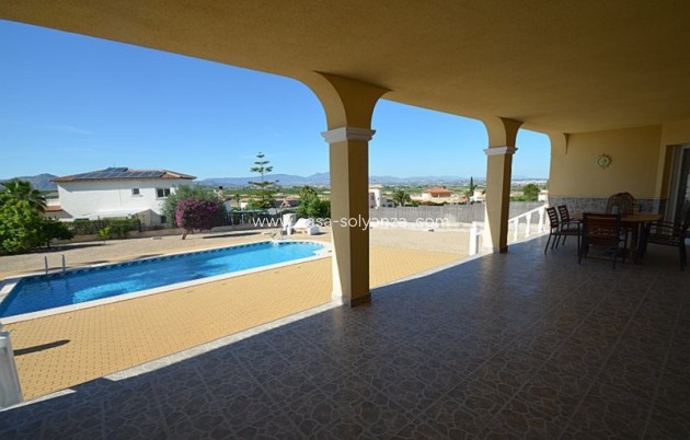 Reventa - Villa - Campos del Río - Inland