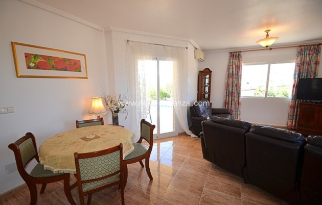 Reventa - Villa - Campos del Río - Inland