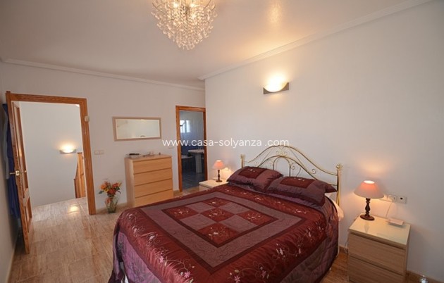 Reventa - Villa - Campos del Río - Inland