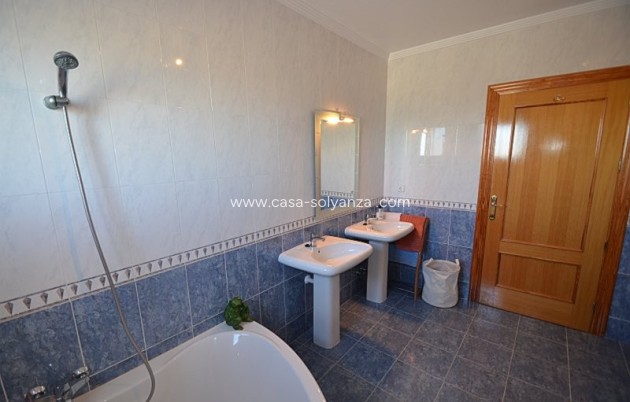 Reventa - Villa - Campos del Río - Inland
