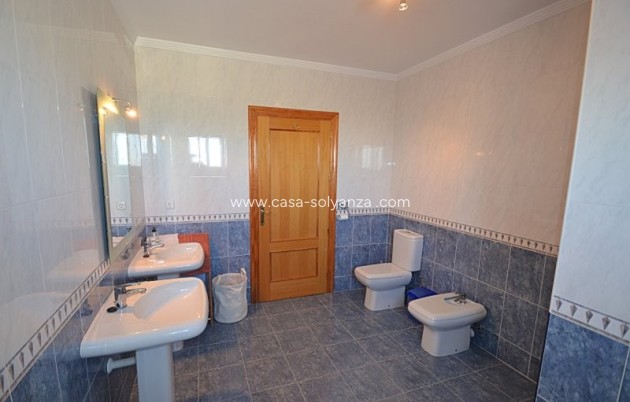 Reventa - Villa - Campos del Río - Inland
