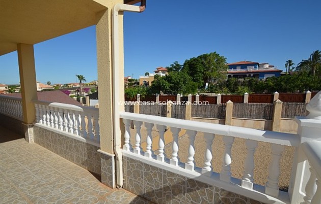 Reventa - Villa - Campos del Río - Inland