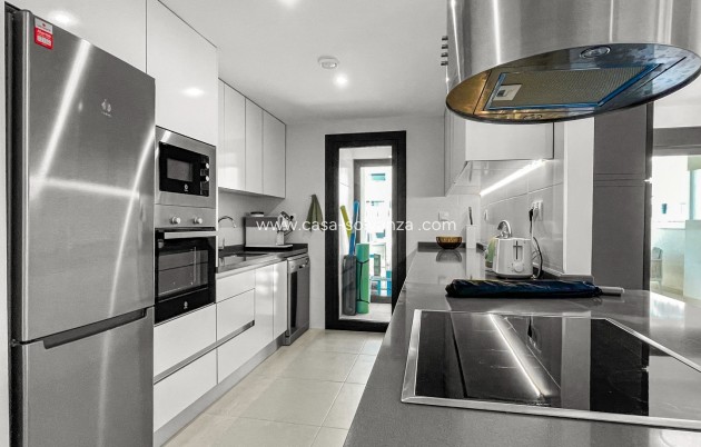Reventa - Apartamento / piso - Orihuela Costa - Los Dolses