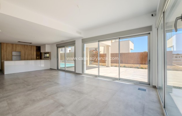 Obra nueva - Villa - Algorfa - La Finca Golf Resort