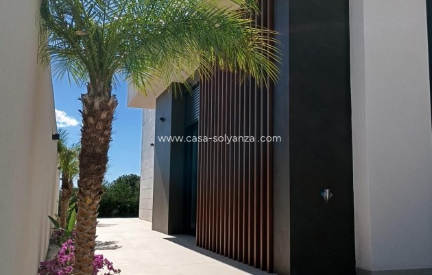 Obra nueva - Villa - Pilar de la Horadada - Roda Golf