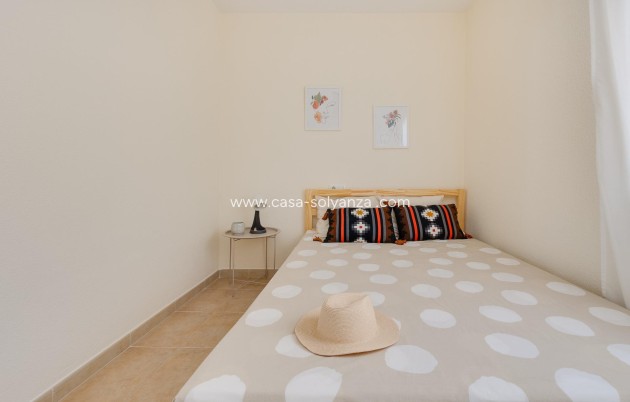 Reventa - Bungalow - Torrevieja - Aguas nuevas