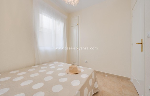 Reventa - Bungalow - Torrevieja - Aguas nuevas