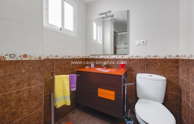 Resale - Apartment / flat - Torrevieja - Center