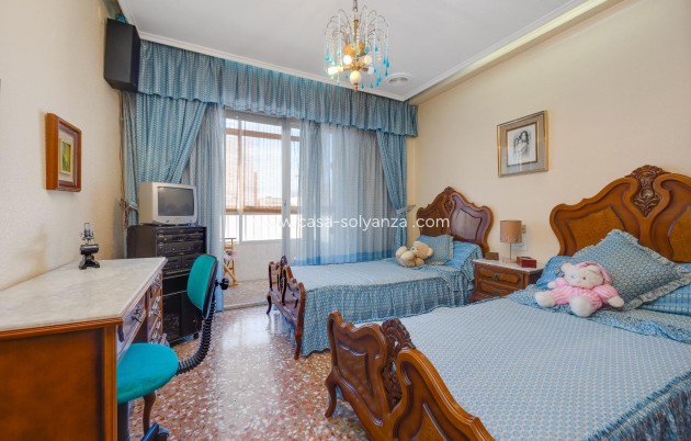 Resale - Apartment / flat - Torrevieja - Center