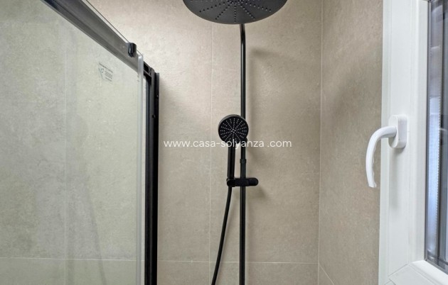 Reventa - Apartamento / piso - Torrevieja