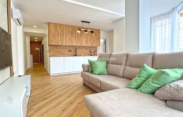 Reventa - Apartamento / piso - Torrevieja