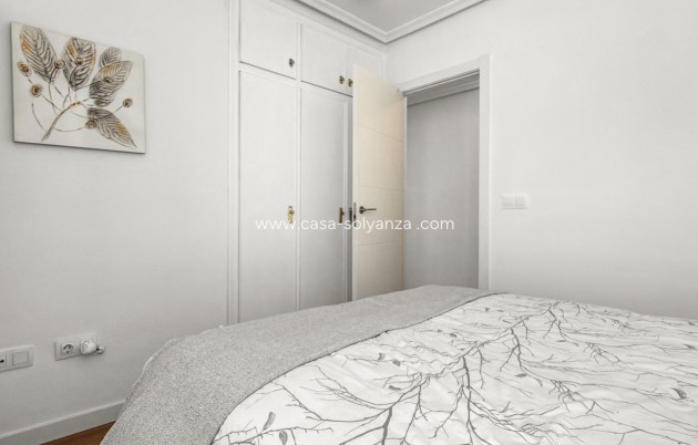 Resale - Apartment / flat - Torrevieja - Costa Blanca