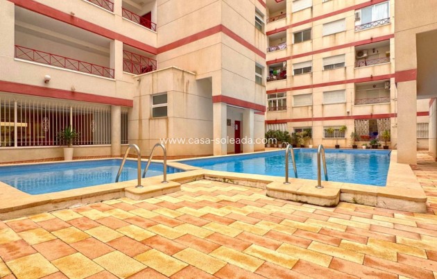 Reventa - Apartamento / piso - Torrevieja