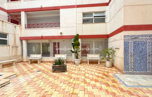 Reventa - Apartamento / piso - Torrevieja