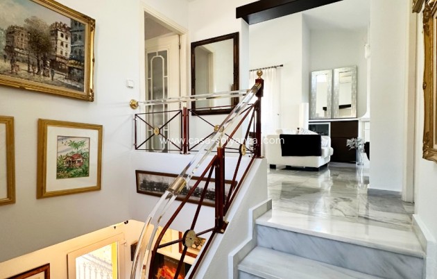 Resale - Villa - Orihuela Costa - Costa Blanca
