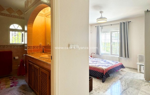 Resale - Villa - Orihuela Costa - Costa Blanca