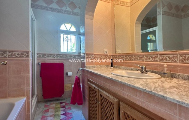 Resale - Villa - Orihuela Costa - Costa Blanca