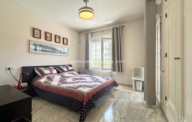 Resale - Villa - Orihuela Costa - Costa Blanca