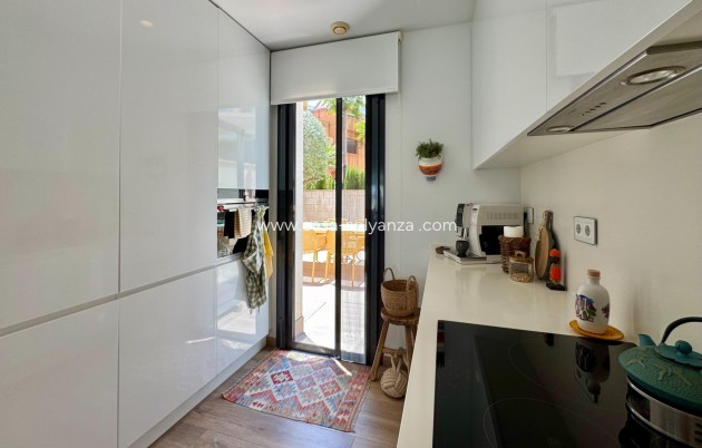 Reventa - Villa - San Miguel de Salinas - Bellavista