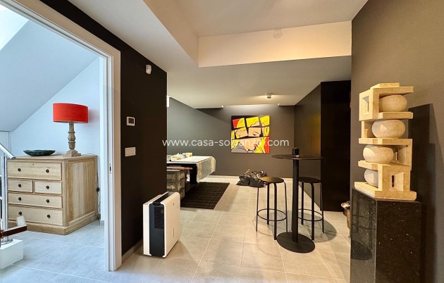 Reventa - Villa - San Miguel de Salinas - Bellavista