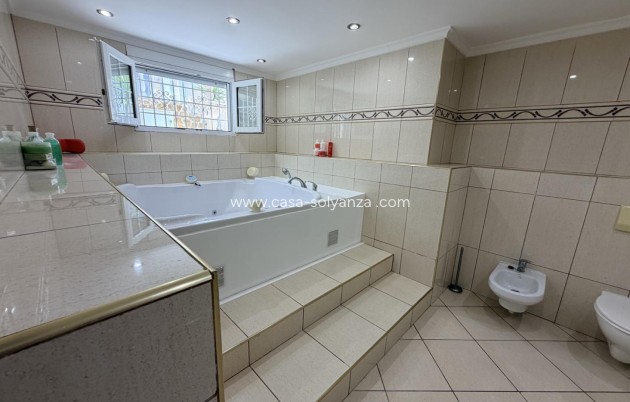 Reventa - Villa - Torrevieja - Costa Blanca