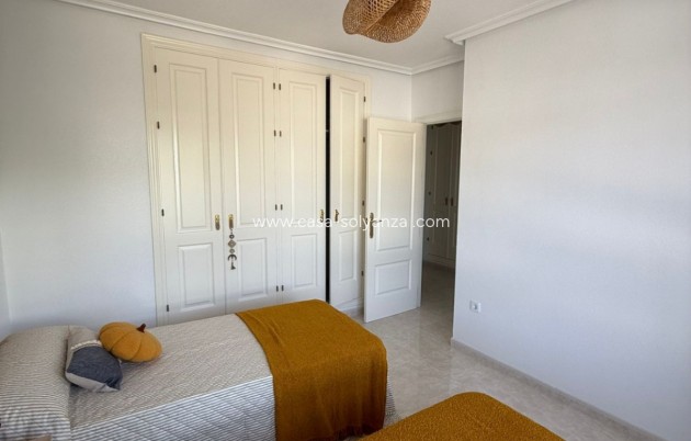 Reventa - Apartamento / piso - Orihuela - Campoamor