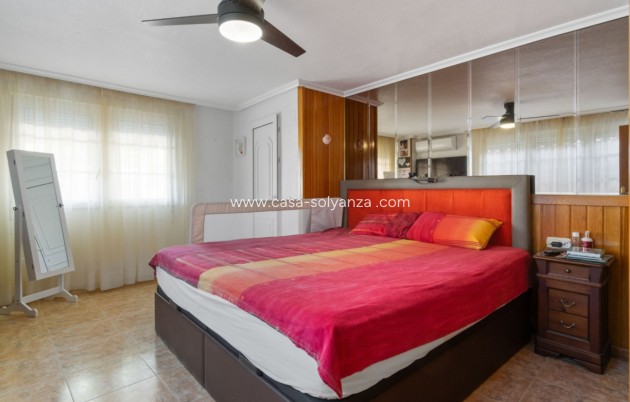 Resale - Villa - Torrevieja - Los Balcones