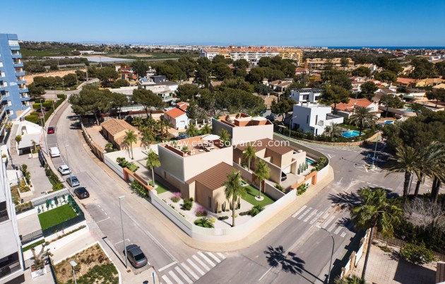 Obra nueva - Villa - Orihuela Costa - Dehesa De Campoamor