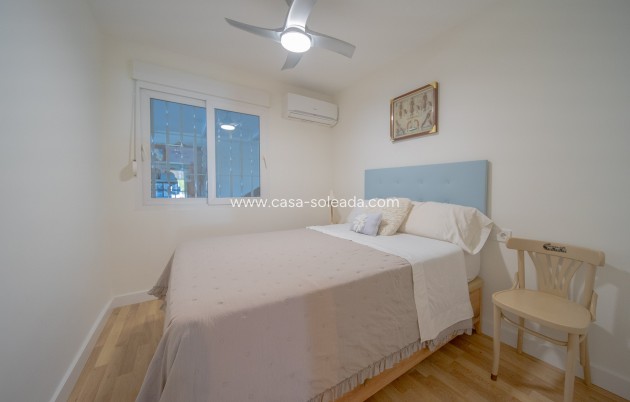 Revente - Villa - Torrevieja - Los Balcones