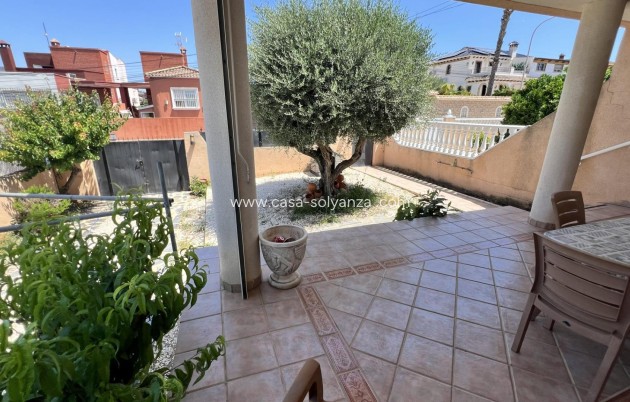 Reventa - Villa - Torrevieja - Aguas nuevas