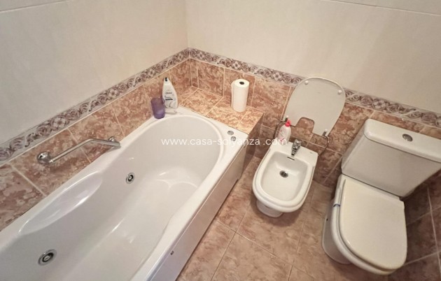 Reventa - Villa - Torrevieja - Aguas nuevas