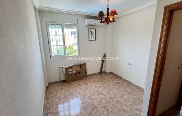 Reventa - Villa - Torrevieja - Aguas nuevas
