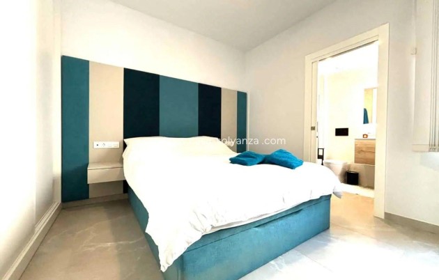 Reventa - Apartamento / piso - Torrevieja - Las Piscinas Naturales