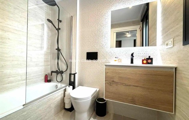 Reventa - Apartamento / piso - Torrevieja - Las Piscinas Naturales