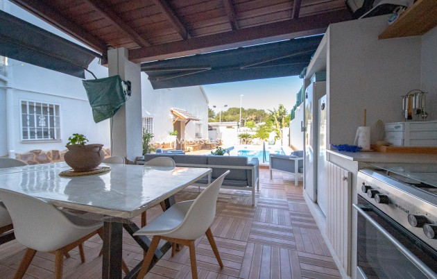 Revente - Villa - Torrevieja - Los Balcones
