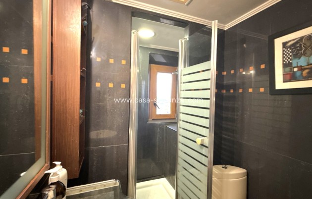 Resale - Apartment / flat - Torrevieja - Costa Blanca