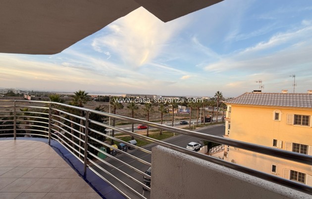 Resale - Apartment / flat - Torrevieja - Costa Blanca