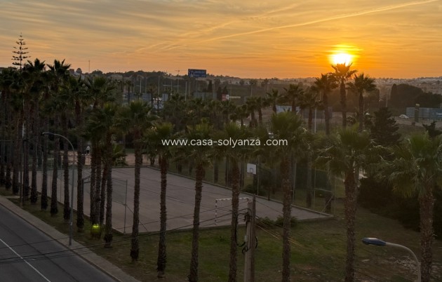 Resale - Apartment / flat - Torrevieja - Costa Blanca
